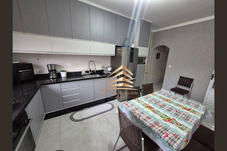 9_photo/94ce884e15.3aed5bbd04158097-ATLAS-72ea17a8-cd68-4561-b57f-aa2e5f07ab47.jpg de casa à venda com 3 quartos, 276m² em Jardim Presidente Dutra, Guarulhos