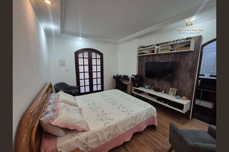 27_photo/94ce884e15.3aed5bbd04158097-ATLAS-a17571e5-7da0-4b76-9033-2e8d932d8b88.jpg de casa à venda com 3 quartos, 277m² em Jardim Presidente Dutra, Guarulhos