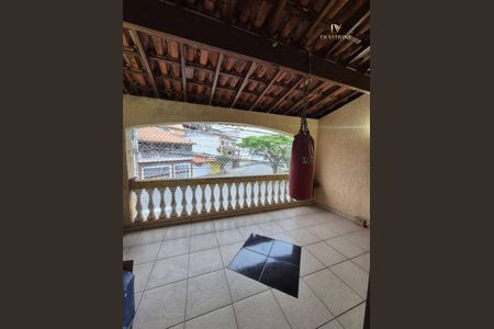 41_photo/94ce884e15.3aed5bbd04158097-ATLAS-c680e64b-3bf8-4afd-864d-7979de569bd2.jpg de casa à venda com 3 quartos, 277m² em Jardim Presidente Dutra, Guarulhos
