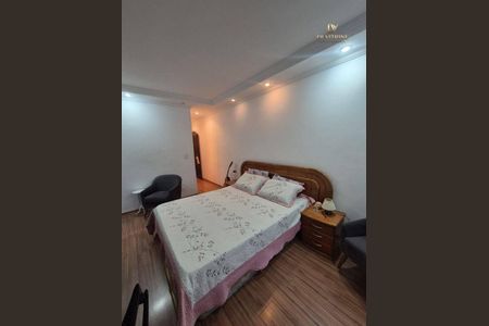 23_photo/94ce884e15.3aed5bbd04158097-ATLAS-de12e19c-6142-4461-8a00-44f96f4b6743.jpg de casa à venda com 3 quartos, 277m² em Jardim Presidente Dutra, Guarulhos