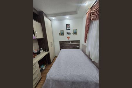 18_photo/94ce884e15.3aed5bbd04158097-ATLAS-e71f1b0d-6302-4e05-8462-7be5d0059466.jpg de casa à venda com 3 quartos, 277m² em Jardim Presidente Dutra, Guarulhos