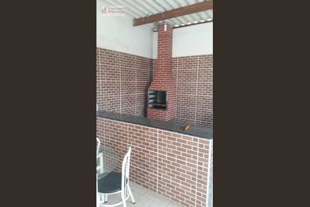 10_photo/94ce884e69.ba3e4f1a03d92c8a-ATLAS-a07b9b51-278e-4199-9d95-9f20bcd35593.jpg de casa à venda com 5 quartos, 225m² em Vila Carmela II, Guarulhos