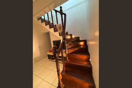 12_photo/94ce884ec7.c9dd7b8b60bfe920-ATLAS-1e5668d5-d7e7-4acc-95b1-c435c82fae5e.jpg de casa à venda com 4 quartos, 250m² em Vila Carmela II, Guarulhos