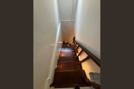 2_photo/94ce884ec7.c9dd7b8b60bfe920-ATLAS-32cebd8f-2b5d-4d73-b021-17d1b56d085b.jpg de casa à venda com 4 quartos, 250m² em Vila Carmela II, Guarulhos