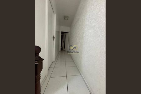 5_photo/94ce884ec7.c9dd7b8b60bfe920-ATLAS-46c514ce-1dbd-46e0-8dbd-9b81e9fdd80a.jpg de casa à venda com 4 quartos, 250m² em Vila Carmela II, Guarulhos