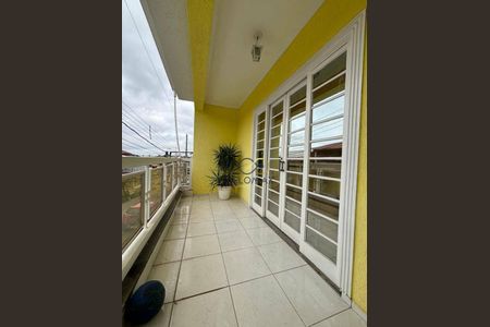 4_photo/94ce884ec7.c9dd7b8b60bfe920-ATLAS-bffc6434-3fa9-4b16-84f4-bf1dc516d56e.jpg de casa à venda com 4 quartos, 250m² em Vila Carmela II, Guarulhos