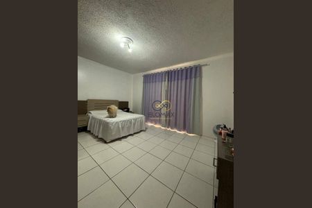 9_photo/94ce884ec7.c9dd7b8b60bfe920-ATLAS-c0404603-1a38-4725-bd7e-11aefb3ecbe6.jpg de casa à venda com 4 quartos, 250m² em Vila Carmela II, Guarulhos