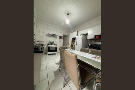 6_photo/94ce884ec7.c9dd7b8b60bfe920-ATLAS-c9a4850b-338e-4df3-b777-415b6bfc32c5.jpg de casa à venda com 4 quartos, 250m² em Vila Carmela II, Guarulhos