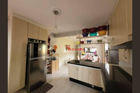 10_photo/94ce884f8d.a053bc4fc8a284f8-ATLAS-3aa1a80e-23fb-4a5e-98ee-6dcf1614f2a0.jpg de casa à venda com 3 quartos, 120m² em Vila Carmela I, Guarulhos