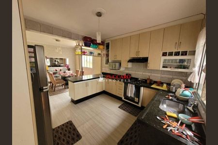 10_photo/94ce884f8d.a053bc4fc8a284f8-ATLAS-478334f4-6b1f-4945-87fa-e1c0f4286d4e.jpg de casa à venda com 3 quartos, 120m² em Vila Carmela I, Guarulhos