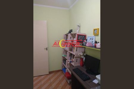 6_photo/94ce884ff9.e1d2c46bde3eb79c-ATLAS-89d0edf2-e52b-4a2b-bd44-26507411ce65.jpg de casa à venda com 2 quartos, 220m² em Vila Carmela I, Guarulhos