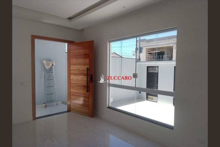 2_photo/94ce88521b.93b8fa184532727f-ATLAS-0c813ba1-96ea-4411-8e9b-d724db33913b.jpg de casa à venda com 3 quartos, 150m² em Vila Carmela I, Guarulhos