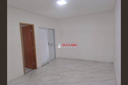 10_photo/94ce88521b.93b8fa184532727f-ATLAS-6c484b7e-a8ab-4343-9558-06e3d4feabcd.jpg de casa à venda com 3 quartos, 150m² em Vila Carmela I, Guarulhos