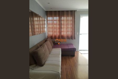 8_photo/94ce88529d.ceff8192393c33de-ATLAS-76e2c9ac-be3a-4fc4-b4cb-203ecec8ba54.jpg de casa à venda com 2 quartos, 42m² em Sítios de Recreio "rober", Guarulhos