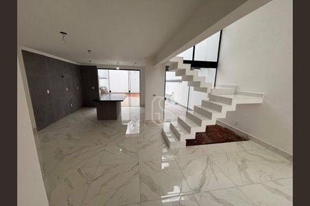 5_photo/94ce885b2b.91a8ad6776264921-ATLAS-af084f41-3121-4bbc-b86f-545adc8e9f06.jpg de casa à venda com 3 quartos, 125m² em Jardim Presidente Dutra, Guarulhos