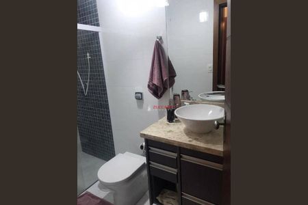 7_photo/94ce89209b.98294858116a6f49-ATLAS-b368fb32-2838-481b-8115-4f5c5d987e1e.jpg de casa à venda com 3 quartos, 250m² em Guarulhos, Guarulhos