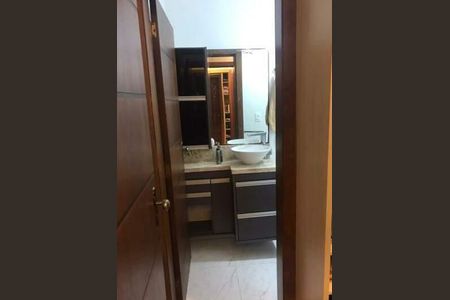 7_photo/94ce892749.99fa673d506c3847-ATLAS-873fa382-1fba-48c6-b87f-c06f61b4da4e.jpg de casa à venda com 3 quartos, 300m² em Água Azul, Guarulhos