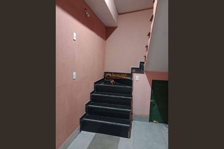 11_photo/94ce89631b.ceff8192393c33de-ATLAS-8b6ad385-cf3e-4f84-a11b-fe6d80b54af9.jpg de casa à venda com 4 quartos, 250m² em Cidade Soberana, Guarulhos