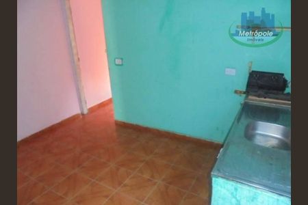 7_photo/94ce8964bf.9b0e853e47463488-ATLAS-b4809030-58dc-4d17-8248-103bd31eb80f.jpg de casa à venda com 2 quartos, 150m² em Cidade Soberana, Guarulhos