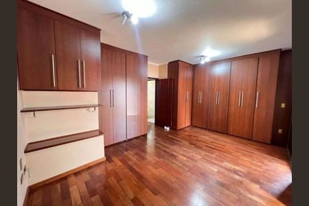 12_photo/94ce89760b.a9fe67ee86852afe-ATLAS-55ff181f-d8b7-49ac-98a6-dc8c9de044a8.jpg de casa à venda com 3 quartos, 250m² em Mato das Cobras, Guarulhos