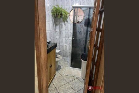 6_photo/94ce898d8d.020f49aa20a18172-ATLAS-6a773bc1-17b0-4d37-8632-d6802e9f7e4a.jpg de casa à venda com 2 quartos, 177m² em Jardim Presidente Dutra, Guarulhos