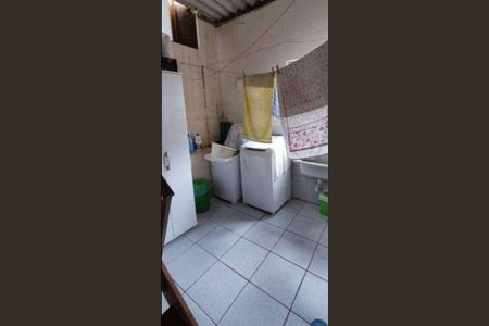 5_photo/94ce89963f.c804f14b029171f4-ATLAS-e7ab0936-5d4d-496e-b791-15d34b3de9f7.jpg de casa à venda com 2 quartos, 250m² em Jardim Santa Paula, Guarulhos