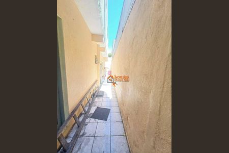 6_photo/94ce8998bd.6a5ff667abce5f74-ATLAS-c4b43c10-4f59-4c42-ad00-ced752a00cb7.jpg de casa para alugar com 1 quarto, 70m² em Jardim Ponte Alta I, Guarulhos