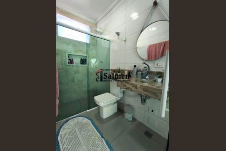 8_photo/94ce89b3c5.7f6d1a8656906080-ATLAS-9baac900-a4d0-4f74-b6cd-6f883611a616.jpg de casa à venda com 3 quartos, 180m² em Vila Nova Bonsucesso, Guarulhos