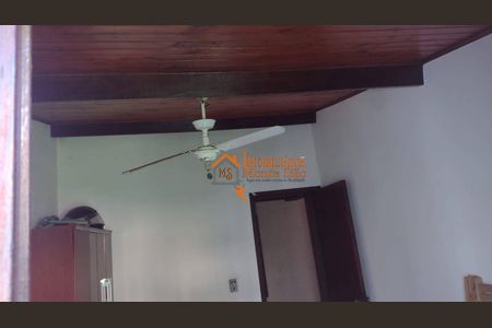 4_photo/94ce89b45f.491a58713d1e5de3-ATLAS-5a9eceef-4e04-44b0-8e55-f159f56e5440.jpg de casa à venda com 2 quartos, 205m² em Vila Nova Bonsucesso, Guarulhos