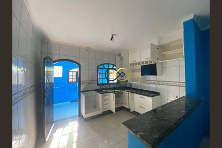 9_photo/94ce89b503.2f367f1cf9dd649e-ATLAS-d556176b-9363-4f13-9ebb-33a70b0bd0e5.jpg de casa à venda com 3 quartos, 230m² em Jardim Presidente Dutra, Guarulhos