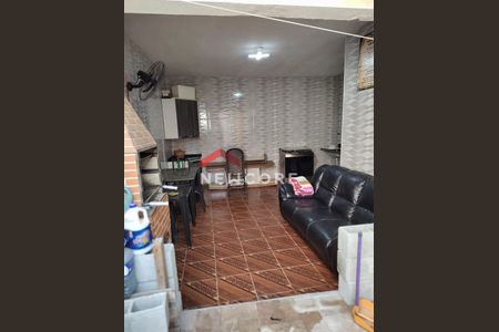 4_photo/94ce89ba5d.93b8fa184532727f-ATLAS-3238ff5b-eeb7-4fa4-941a-21714ca42409.jpg de casa à venda com 2 quartos, 125m² em Jardim Presidente Dutra, Guarulhos