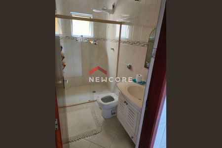 5_photo/94ce89bb6b.4d9bfdeda5dbc87d-ATLAS-9cf201e8-cbe8-4cb3-ba7a-2b12916f2e6b.jpg de casa à venda com 4 quartos, 233m² em Jardim Ponte Alta I, Guarulhos