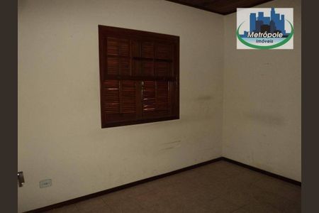 11_photo/94ce89bb71.70986b2d83168018-ATLAS-3f987777-e54d-4809-9762-d44248efbd5c.jpg de casa à venda com 3 quartos, 130m² em Jardim Ponte Alta I, Guarulhos