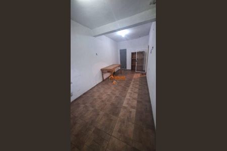 8_photo/94ce89bcaf.206353ecc2220d31-ATLAS-a8c4f6dc-7713-4fc3-bf92-e986f2aa3a66.jpg de casa à venda com 2 quartos, 150m² em Jardim Ponte Alta I, Guarulhos