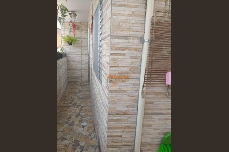 14_photo/94ce89bd9b.ceff8192393c33de-ATLAS-fc22baf5-66c8-49ff-a64a-05c854f2dafc.jpg de casa à venda com 4 quartos, 250m² em Jardim Santa Paula, Guarulhos