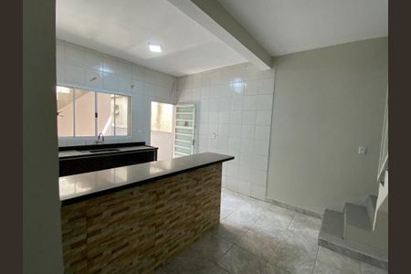 6_photo/94ce89be09.7b14635dc7f45449-ATLAS-f37f67a8-976d-41ea-a2ce-348fb4e1d674.jpg de casa para alugar com 1 quarto, 50m² em Jardim Ponte Alta I, Guarulhos