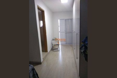 12_photo/94ce89c201.7a802cfb1ffc346d-ATLAS-d369fe0a-c7e0-4652-a3ab-03cab32e87f2.jpg de casa à venda com 3 quartos, 225m² em Residencial Parque Cumbica, Guarulhos