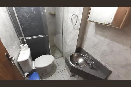 8_photo/94ce89caa1.c4a86b3c211625c7-ATLAS-18bf9df3-e7a9-42bb-8766-75d16c0177e5.jpg de casa à venda com 4 quartos, 150m² em Jardim do Triunfo, Guarulhos