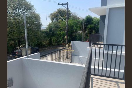 26_photo/94ce89cb25.96458e673c4e6a1a-ATLAS-db780e98-c0d1-4363-8f92-b5449065e4b9.jpg de casa à venda com 3 quartos, 141m² em Jardim do Triunfo, Guarulhos