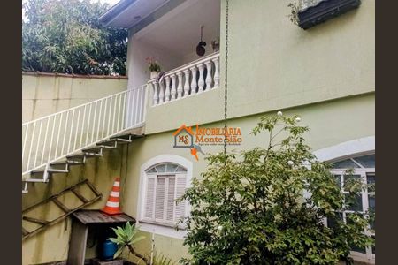 5_photo/94ce89cb93.b8c4f165c1f119ea-ATLAS-7a0e4a3b-9757-47ee-bab1-57e245a46f4e.jpg de casa à venda com 4 quartos, 220m² em Jardim do Triunfo, Guarulhos