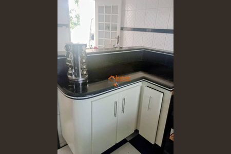 12_photo/94ce89cb93.b8c4f165c1f119ea-ATLAS-7a774abe-8e2e-4727-9cc8-9bc8db5ddbcf.jpg de casa à venda com 4 quartos, 220m² em Jardim do Triunfo, Guarulhos