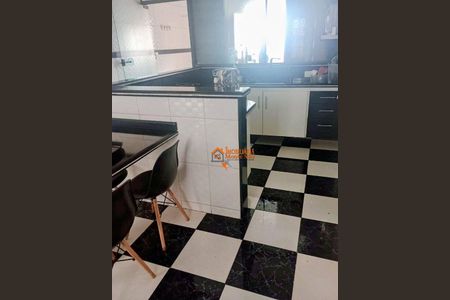 10_photo/94ce89cb93.b8c4f165c1f119ea-ATLAS-c867301d-5ef9-4e0d-a39d-318d9ee39a52.jpg de casa à venda com 4 quartos, 220m² em Jardim do Triunfo, Guarulhos