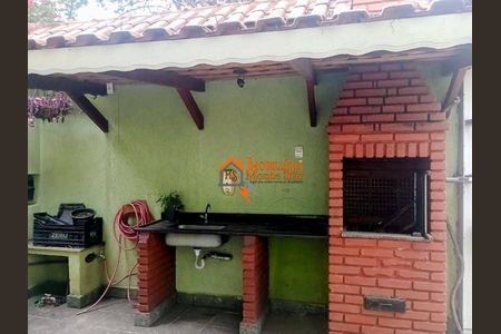 12_photo/94ce89cb93.b8c4f165c1f119ea-ATLAS-de0dc3f4-42de-43ba-b681-0a73d63d942e.jpg de casa à venda com 4 quartos, 220m² em Jardim do Triunfo, Guarulhos