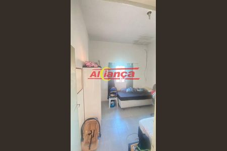 5_photo/94ce89df7f.7954feb32d1ae247-ATLAS-0dce9654-b34d-4f4e-a0e5-a12851cf3a7b.jpg de casa à venda com 5 quartos, 234m² em Cidade Parque Brasilia, Guarulhos