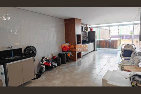 8_photo/94ce89dfed.dd36eae811456584-ATLAS-29aeff40-b9d6-402b-bbf7-b8c97cbd8e11.jpg de casa à venda com 2 quartos, 248m² em Cidade Parque Alvorada, Guarulhos