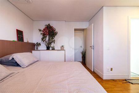 3_photo/94ce89e037.49e5f4e107e90c19-ATLAS-f5c4d4bd-0d86-4a44-8ca7-dc97c8c9b152.jpg de apartamento para alugar com 5 quartos, 172m² em Cidade Parque Alvorada, Guarulhos