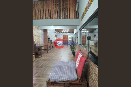 32_photo/94ce89e403.e182d30f96765f76-ATLAS-17f9c7cc-d3ee-4d9d-9dd8-c559ed81e2e6.jpg de casa à venda com 2 quartos, 145m² em Jardim Maria Dirce, Guarulhos