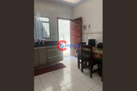 4_photo/94ce89e403.e182d30f96765f76-ATLAS-2353e19a-ecb5-4eff-9b15-bc2809e62ac1.jpg de casa à venda com 2 quartos, 145m² em Jardim Maria Dirce, Guarulhos