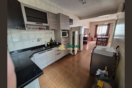 7_photo/94ce89e463.9ca56befc69ef936-ATLAS-cfe891ae-66b6-423c-a1cc-9d85132e1dc3.jpg de casa para alugar com 3 quartos, 278m² em Jardim Maria Dirce, Guarulhos