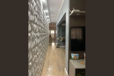 4_photo/94ce89e4e3.5014e7deefbd6540-ATLAS-6e04365d-3f88-49a7-a232-1dccde0cd31a.jpg de casa à venda com 3 quartos, 352m² em Jardim Presidente Dutra, Guarulhos